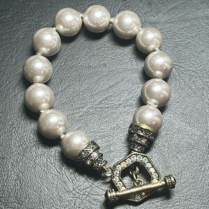 Heidi Daus faux pearl toggle bracelet